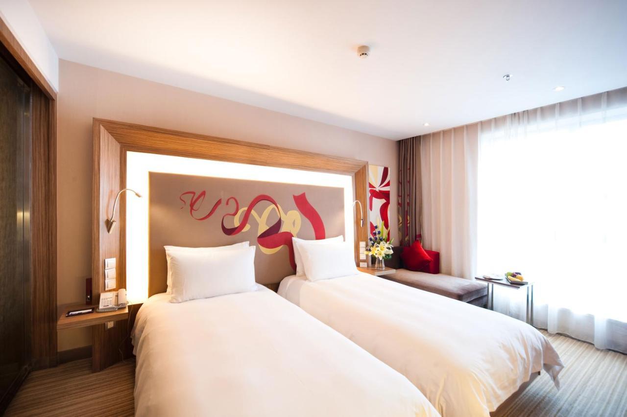 Novotel Guiyang Downtown Exterior photo