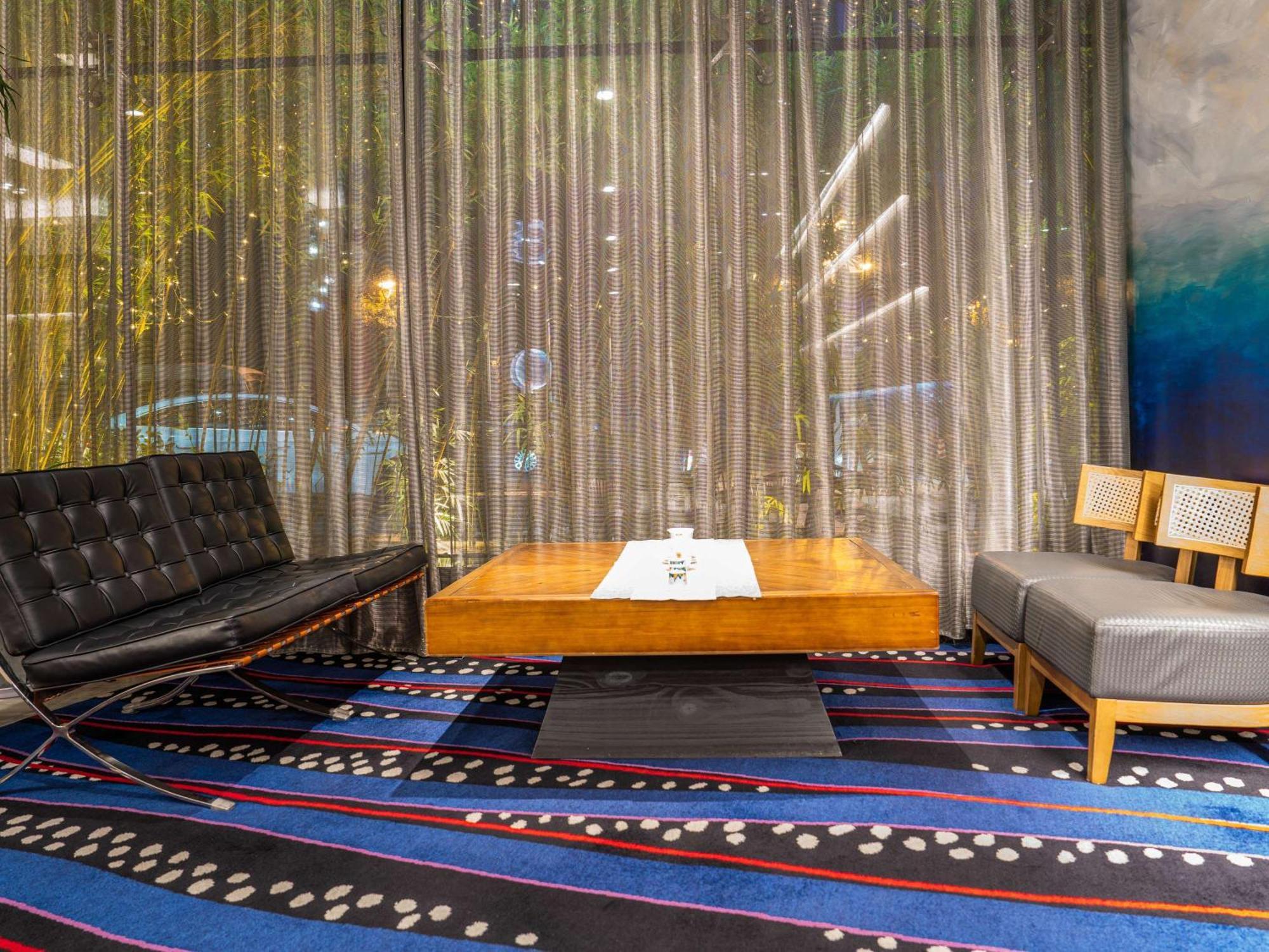 Novotel Guiyang Downtown Exterior photo