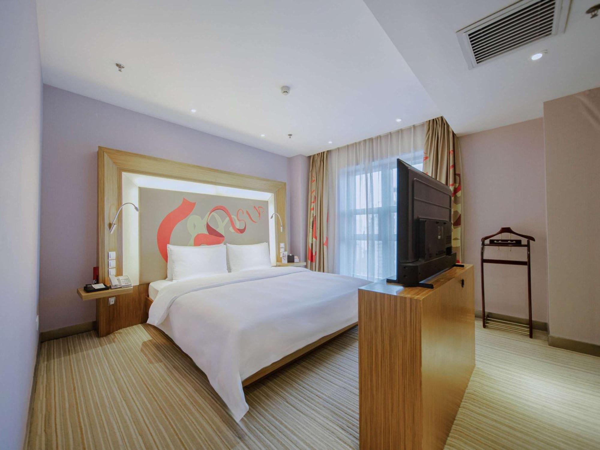 Novotel Guiyang Downtown Exterior photo