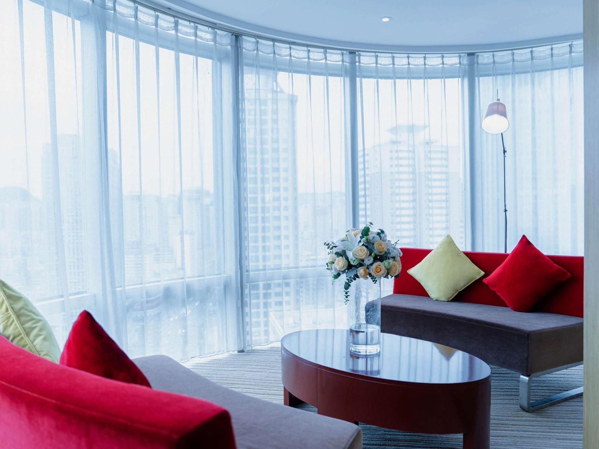 Novotel Guiyang Downtown Exterior photo