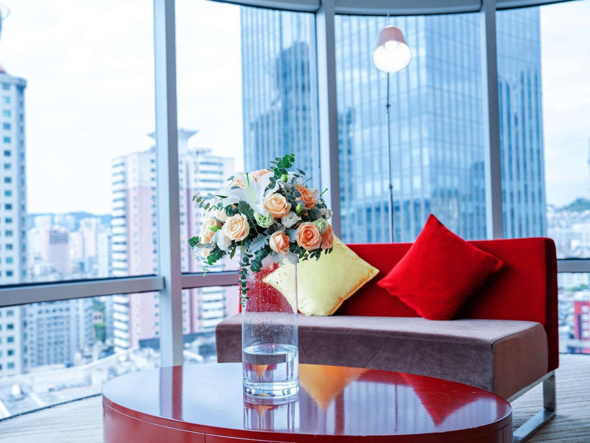 Novotel Guiyang Downtown Exterior photo