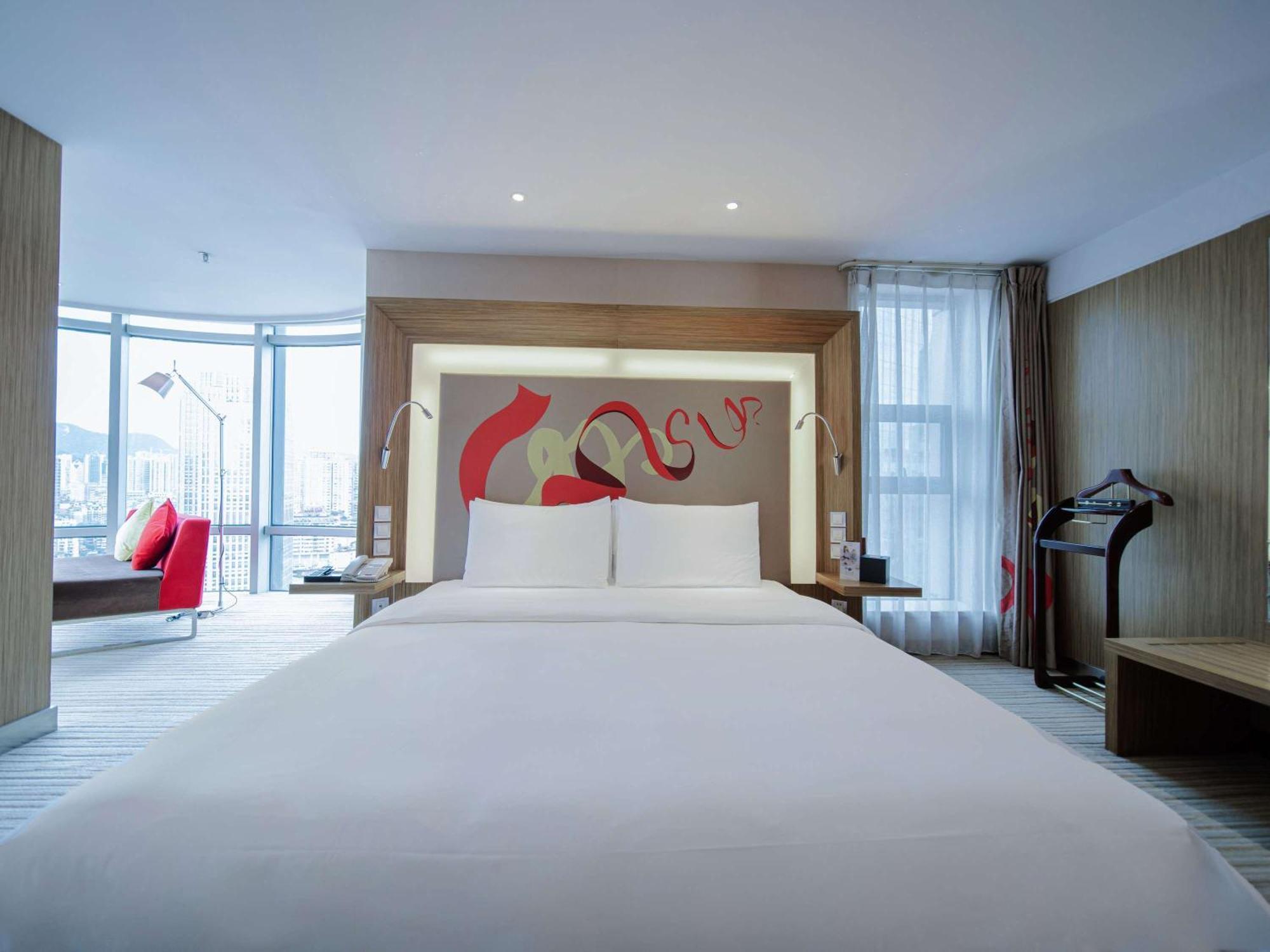 Novotel Guiyang Downtown Exterior photo