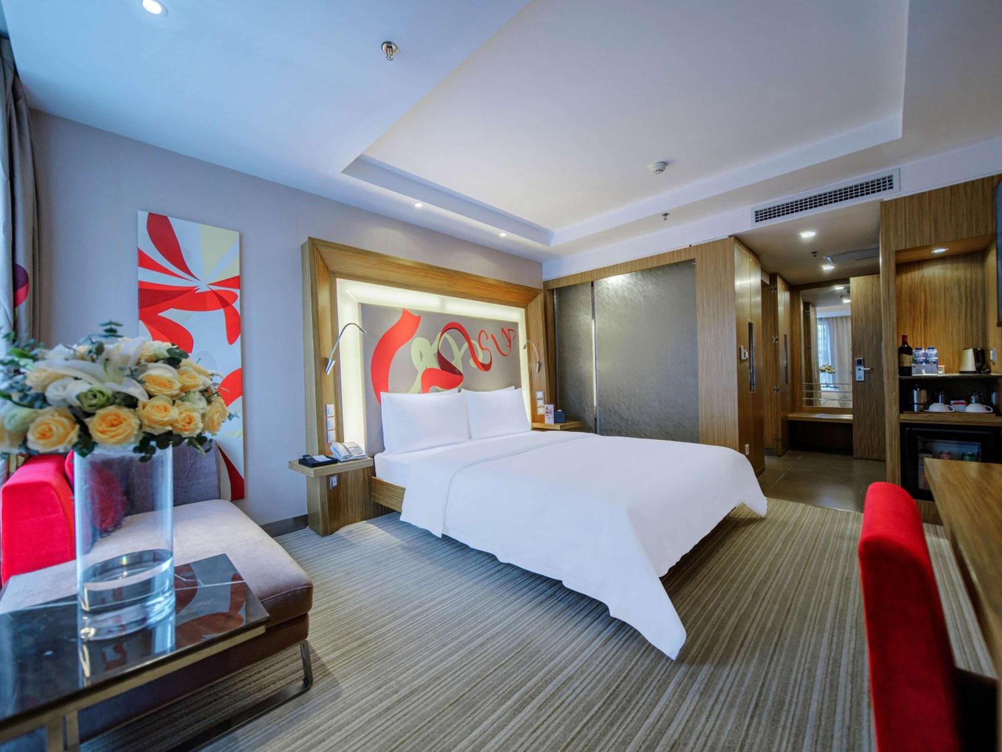 Novotel Guiyang Downtown Exterior photo